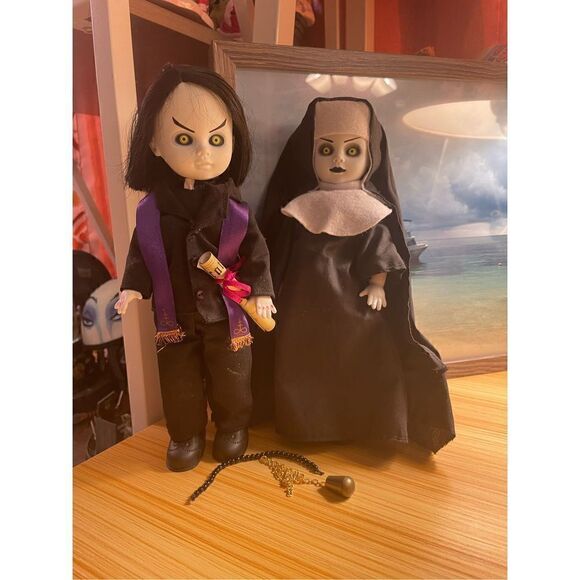 Mezco Living Dead Dolls Sinister Minister & Bad Habit Spencers Exclusive 2000 - Picture 10 of 16